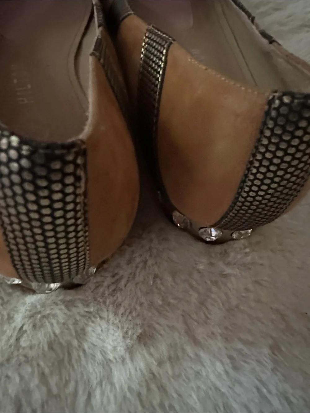 Paris Hilton Two-Tone Tan and Black designs Slip-On flats - size 8.5